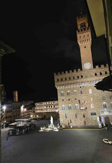 Appartement Uffizi Charme à Florence Extérieur photo